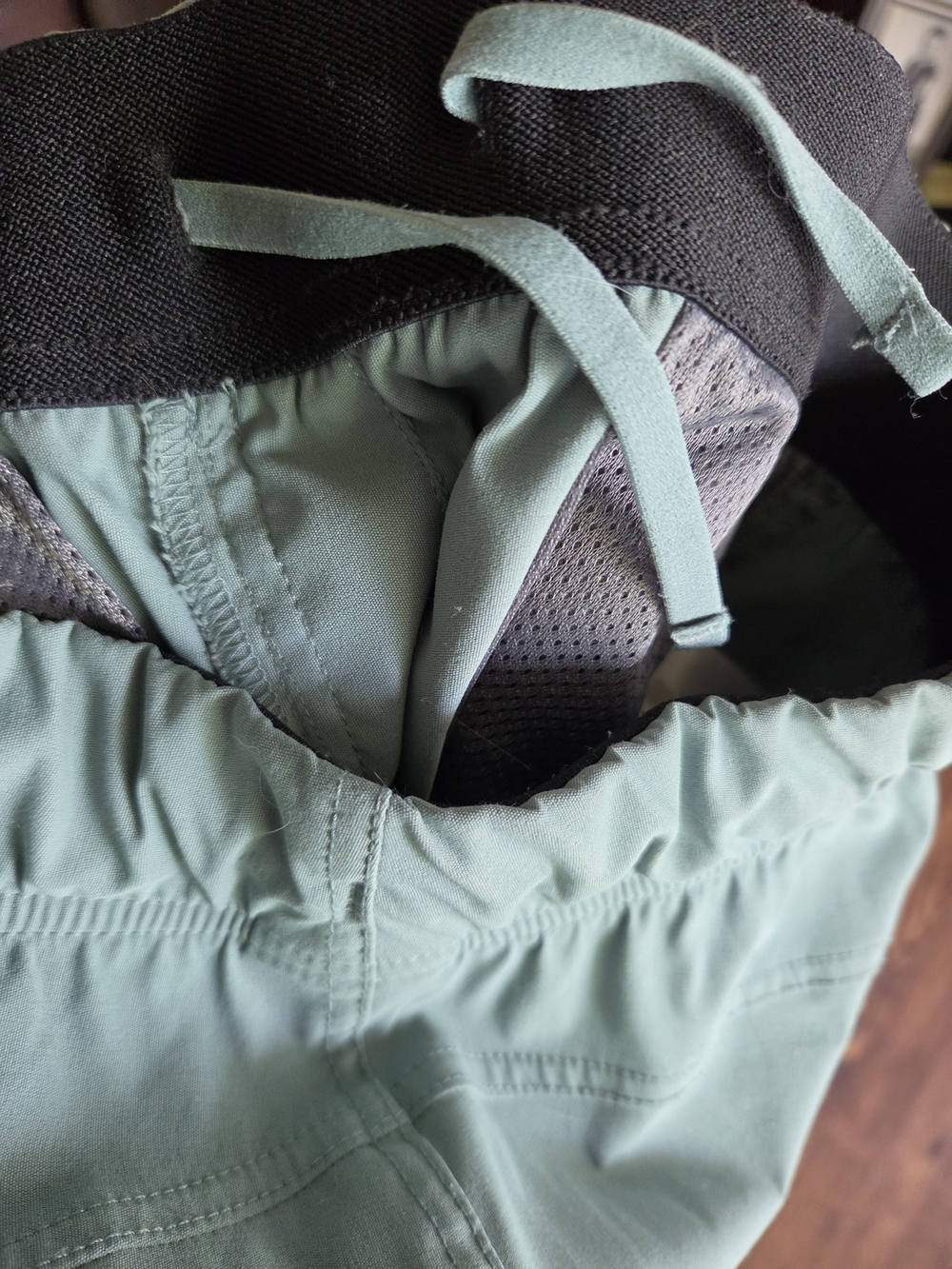 Eddie Bauer Women's Sage Green Jogger Pants Size 6 - Picture 7 of 7